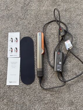 Dyson Airstrait Straightener in Nickle/Copper